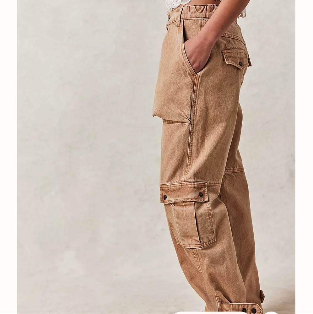 Free People We The Free Marx Slouchy Cargo Jeans size 28 Wide Leg Utility
